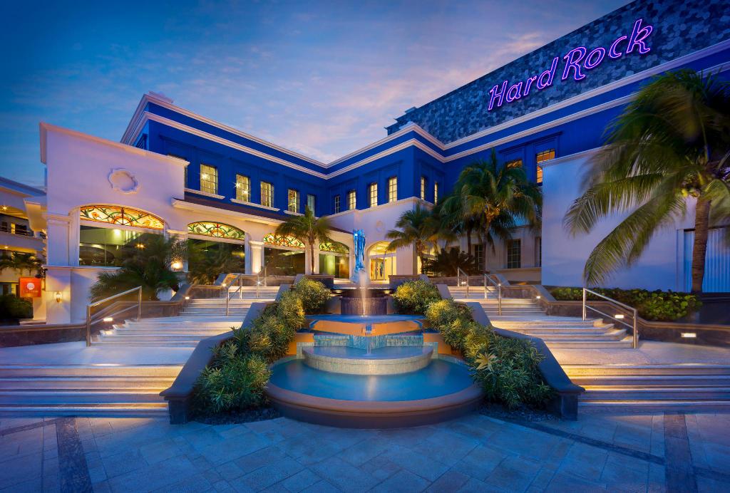 hard rock cafe hotel playa del carmen